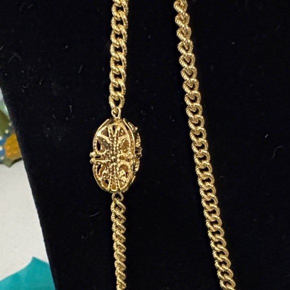 Kenneth Jay Lane Necklace 3D Cut Filigree Goldtone Signed Necklace - Picture 4 of 5